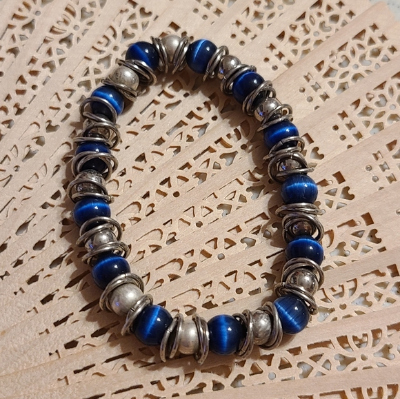 Stretchy Bracelet for sale - Picture 4 of 8